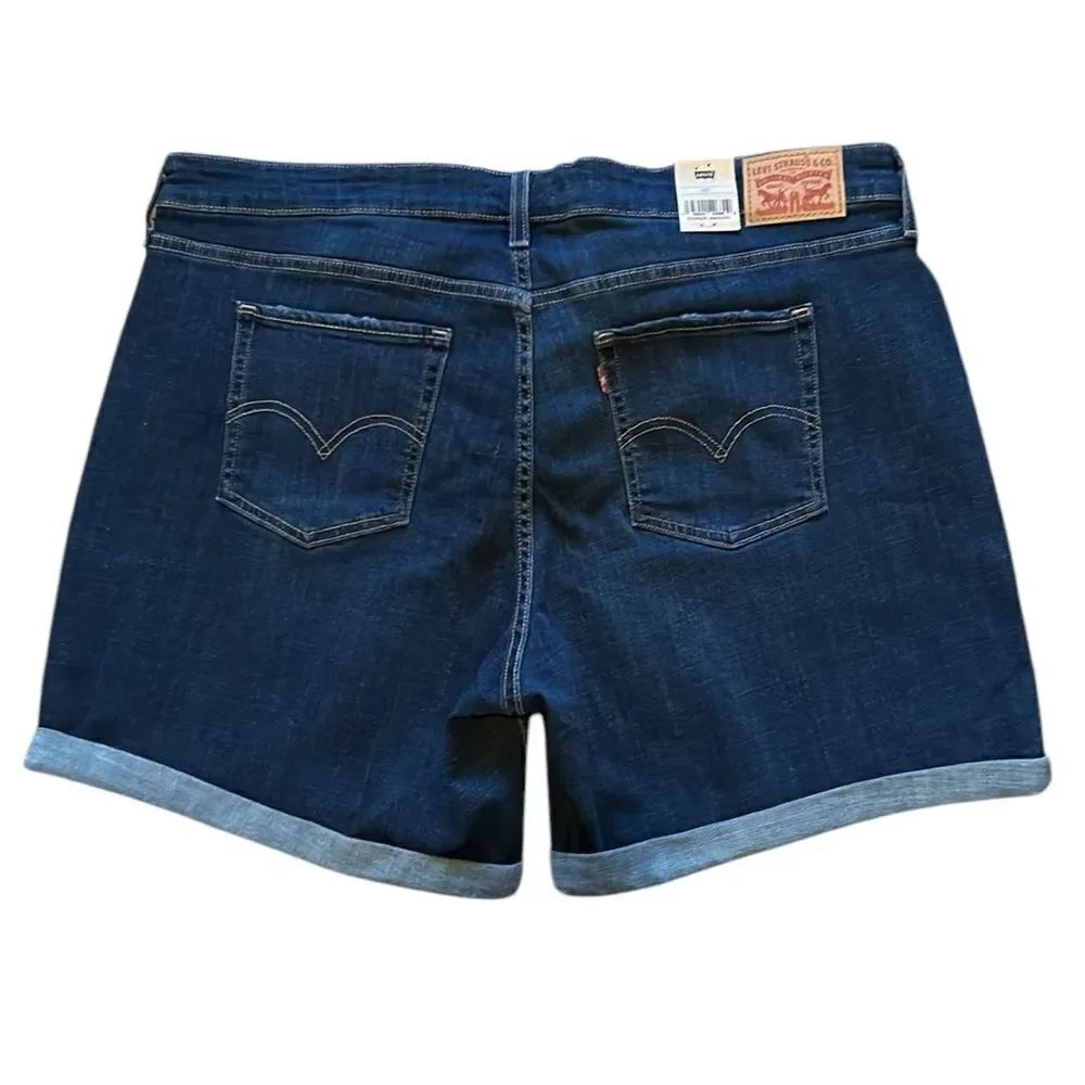NEW Levi’s Mid Length Jean Shorts - Picture 2 of 8